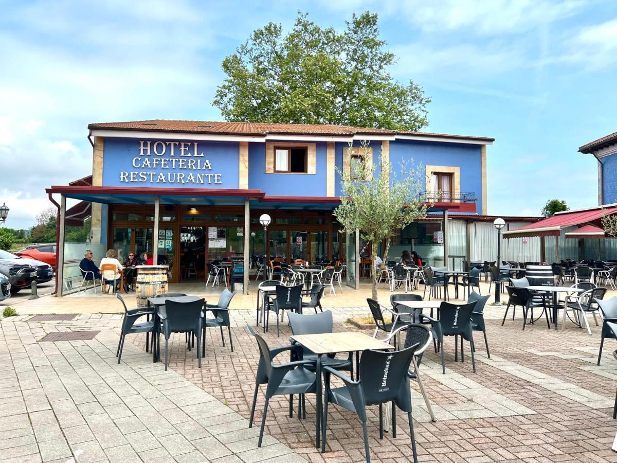 Hotel Villa Maria Revilla De Camargo Екстериор снимка
