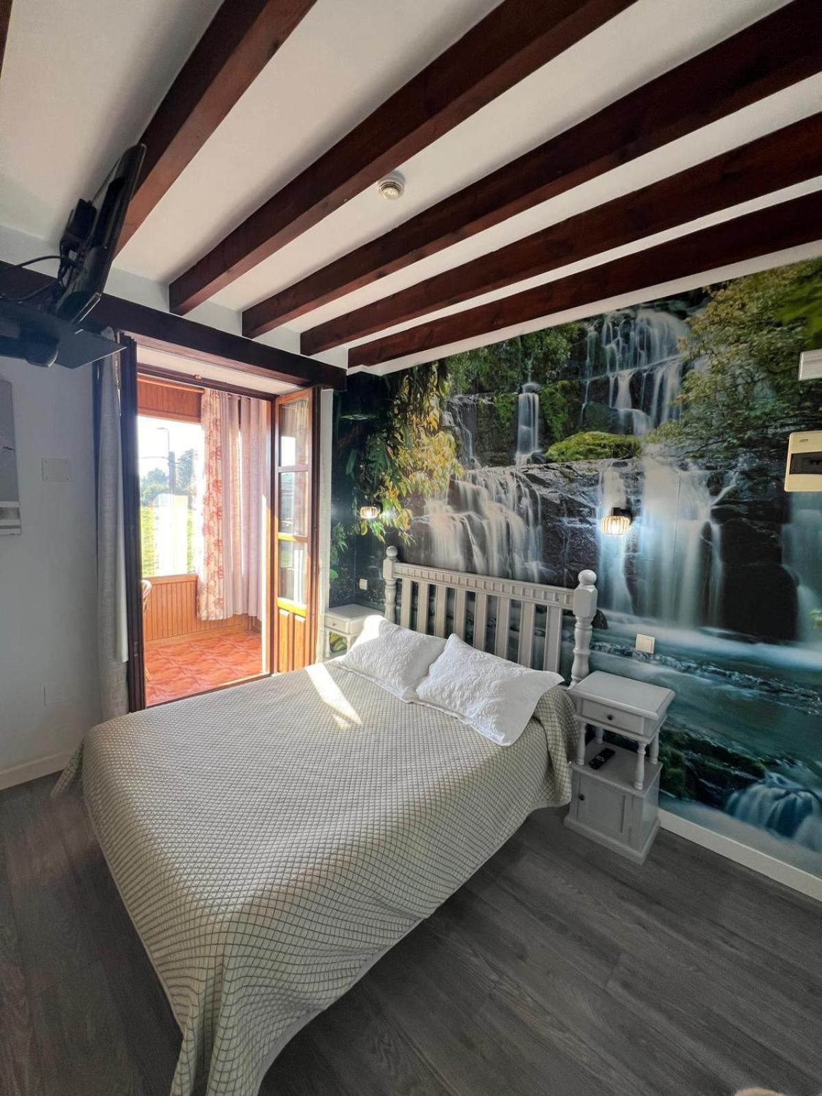 Hotel Villa Maria Revilla De Camargo Екстериор снимка